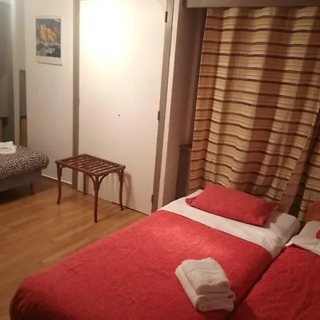Hotel De Savoie 2*
